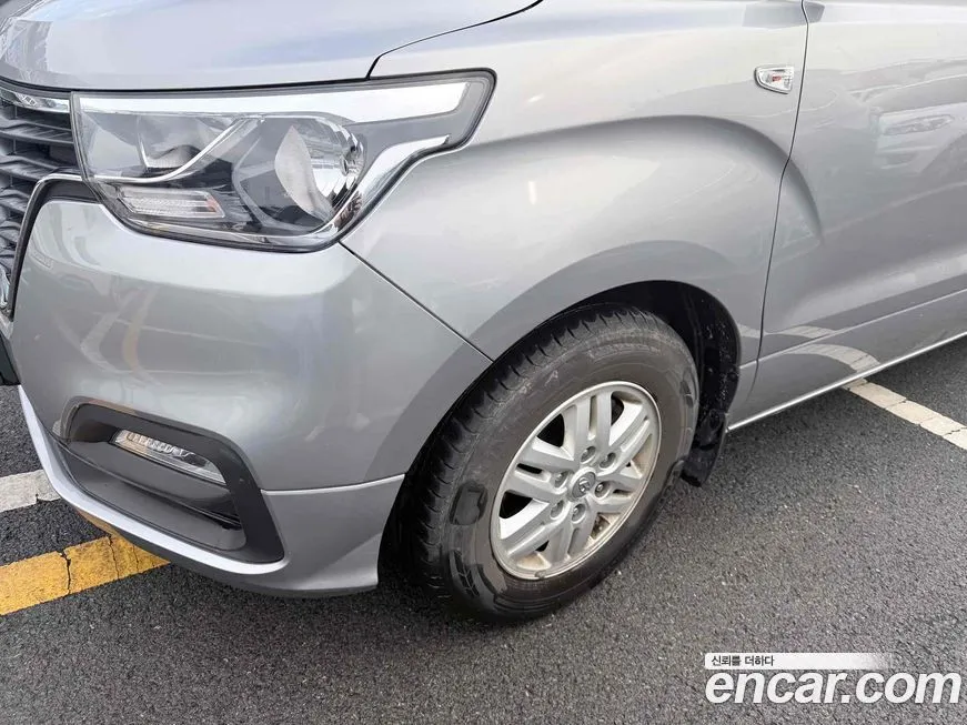 Hyundai Starex — фото 10