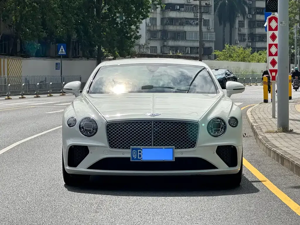 Bentley Continental — фото 2
