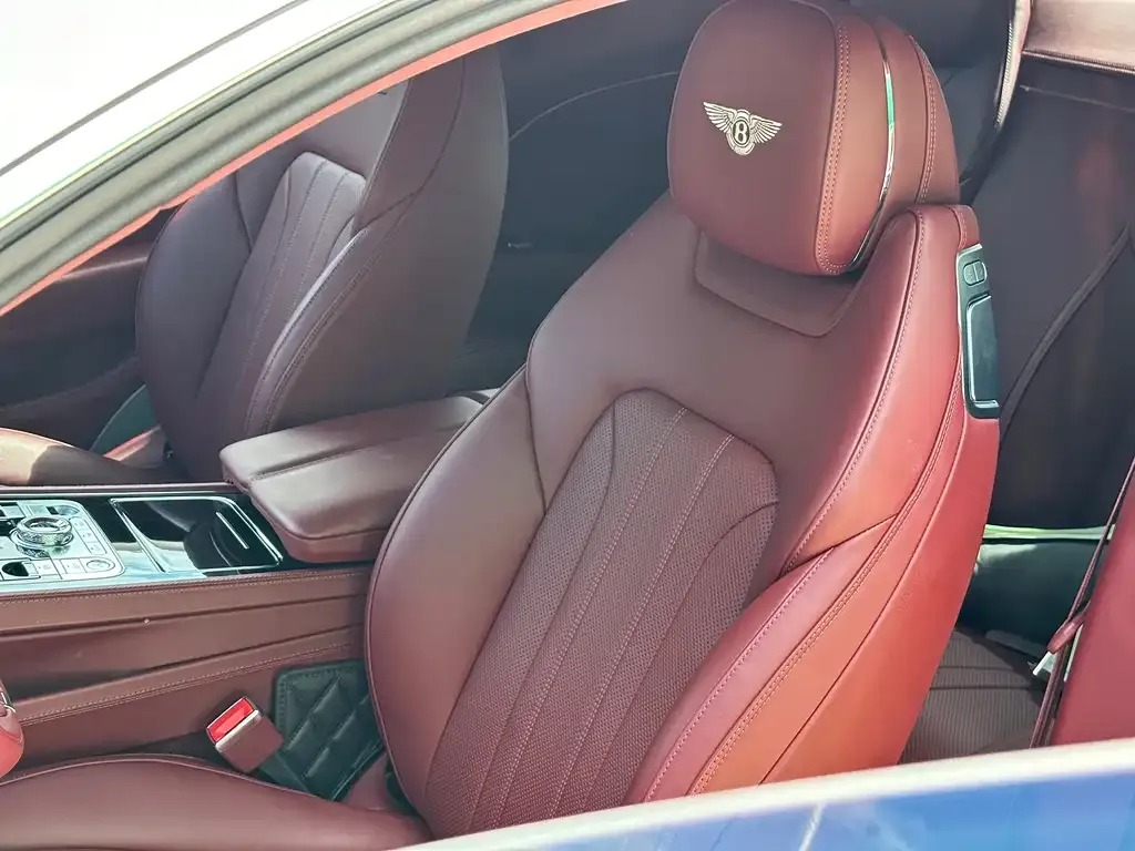 Bentley Continental — фото 7