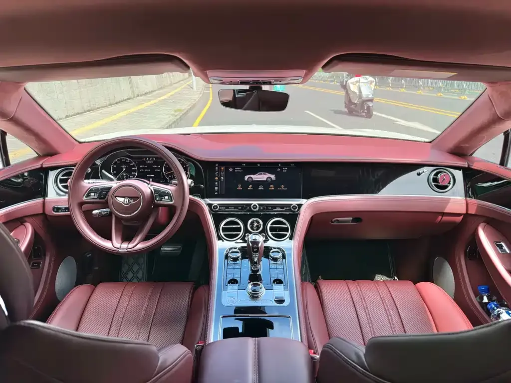Bentley Continental — фото 9