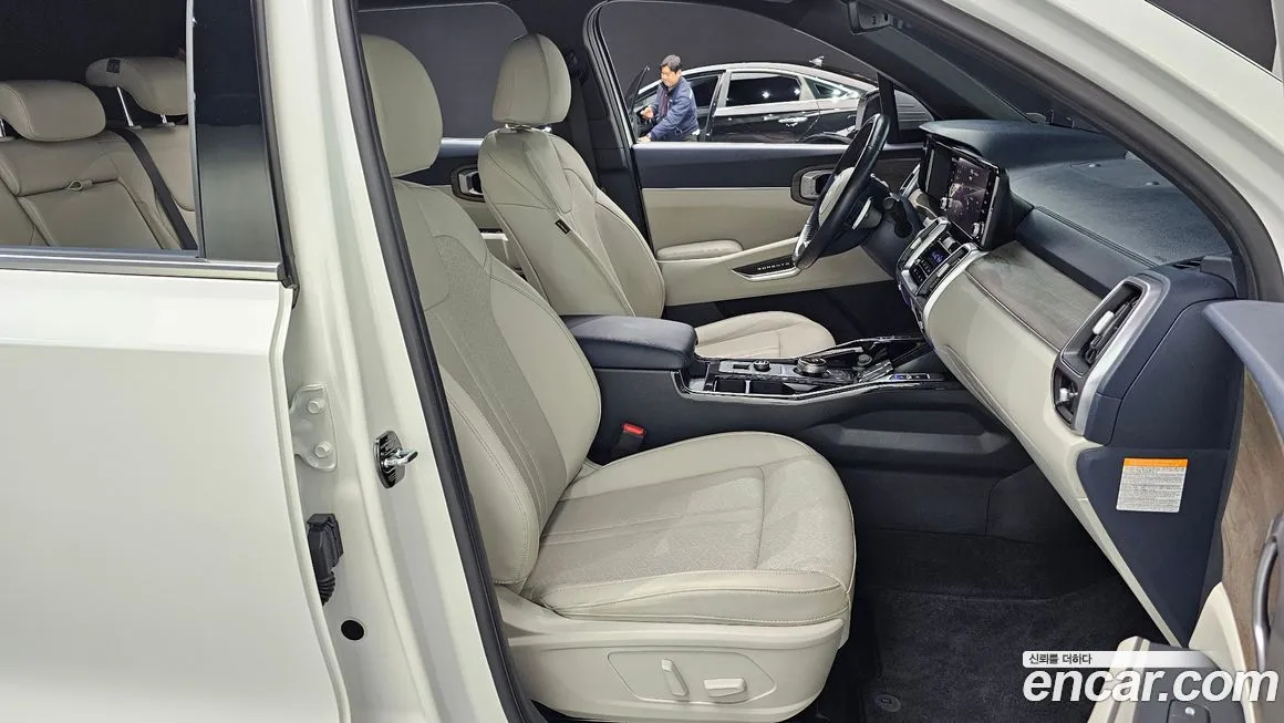 Kia Sorento — фото 10