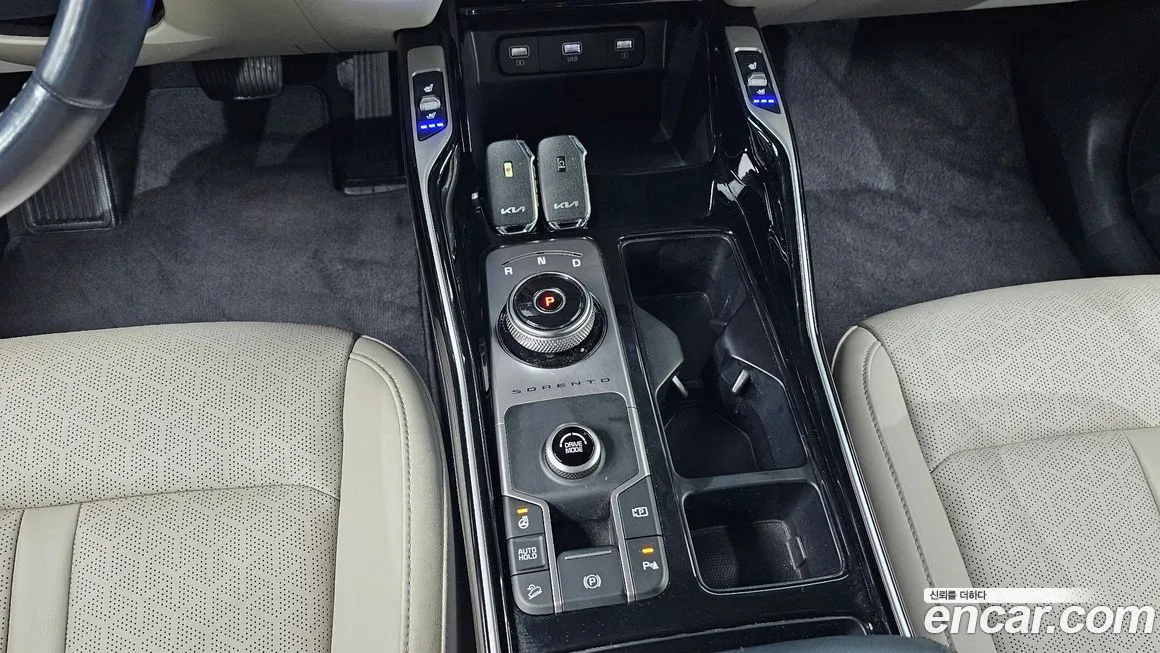 Kia Sorento — фото 9