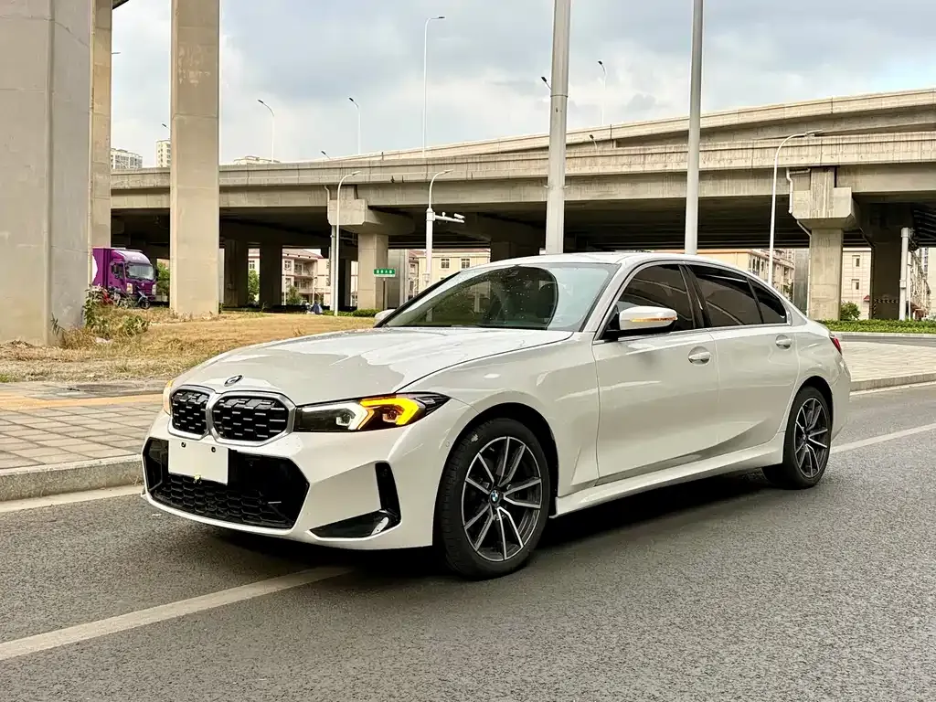 BMW 3 Series — фото 1