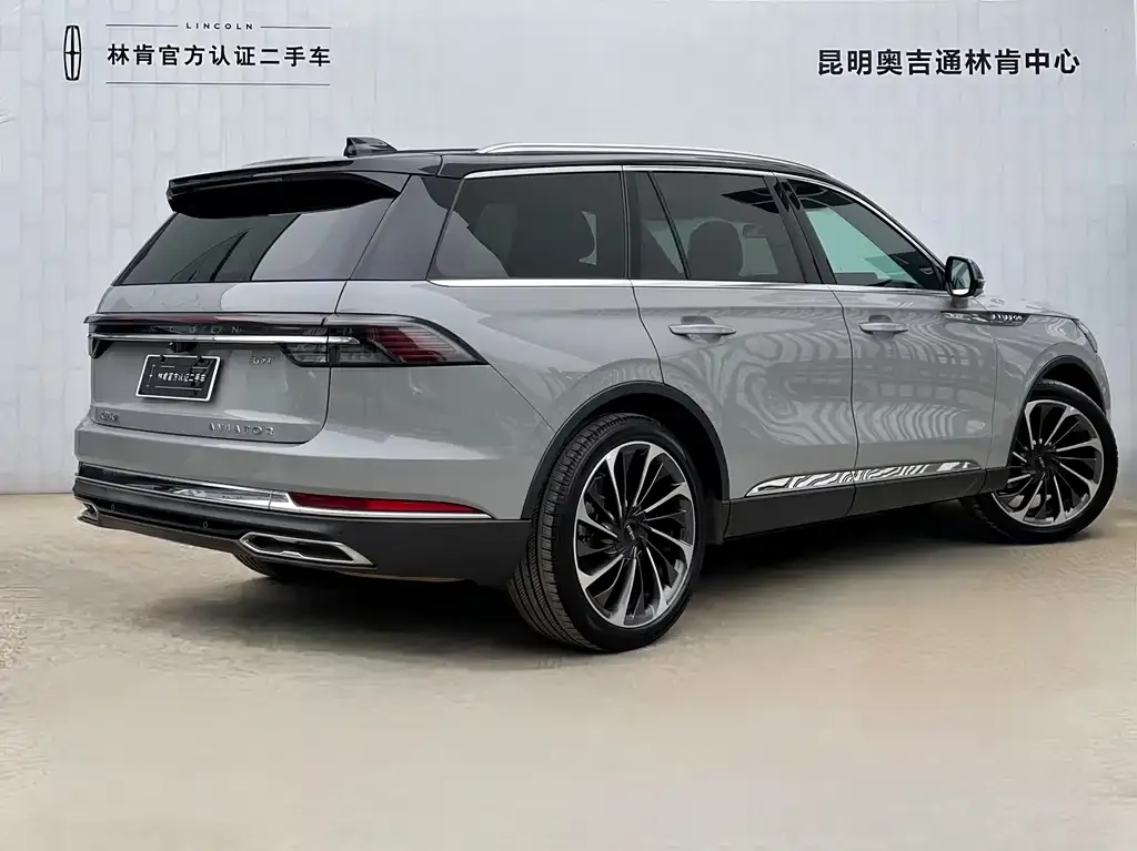 Lincoln Aviator — фото 4