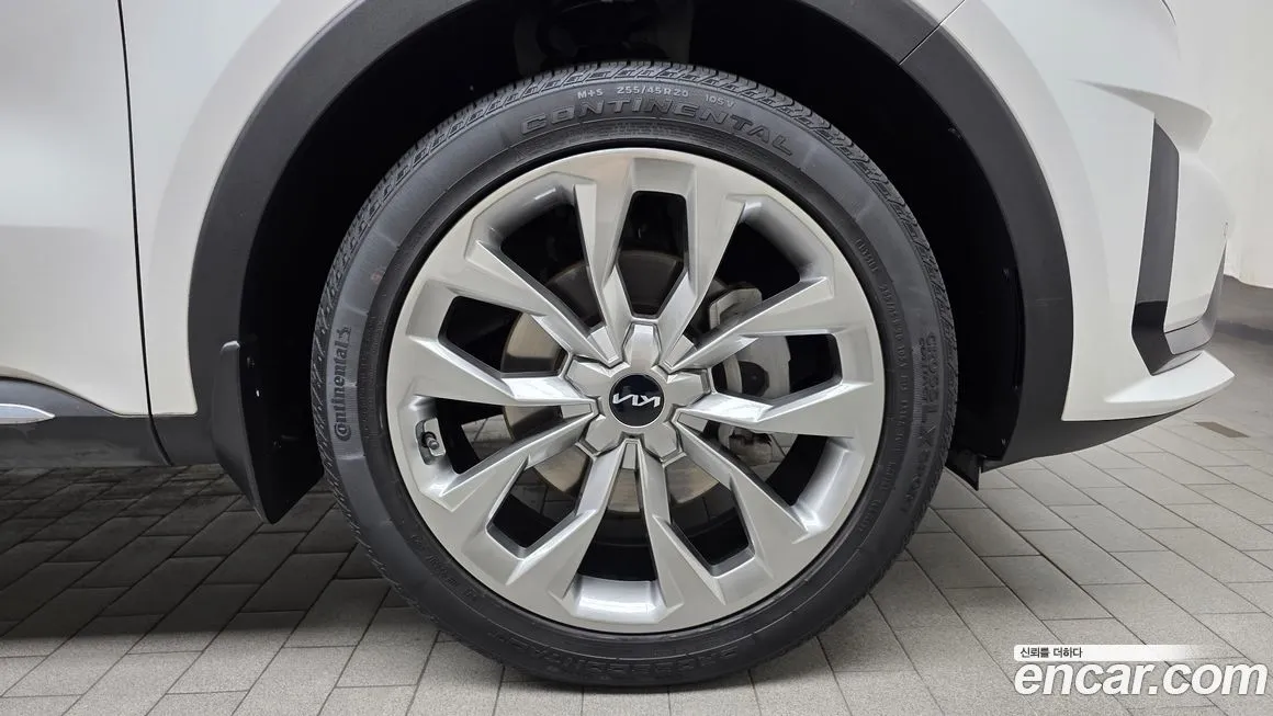 Kia Sorento — фото 5