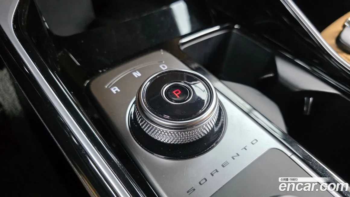 Kia Sorento — фото 9