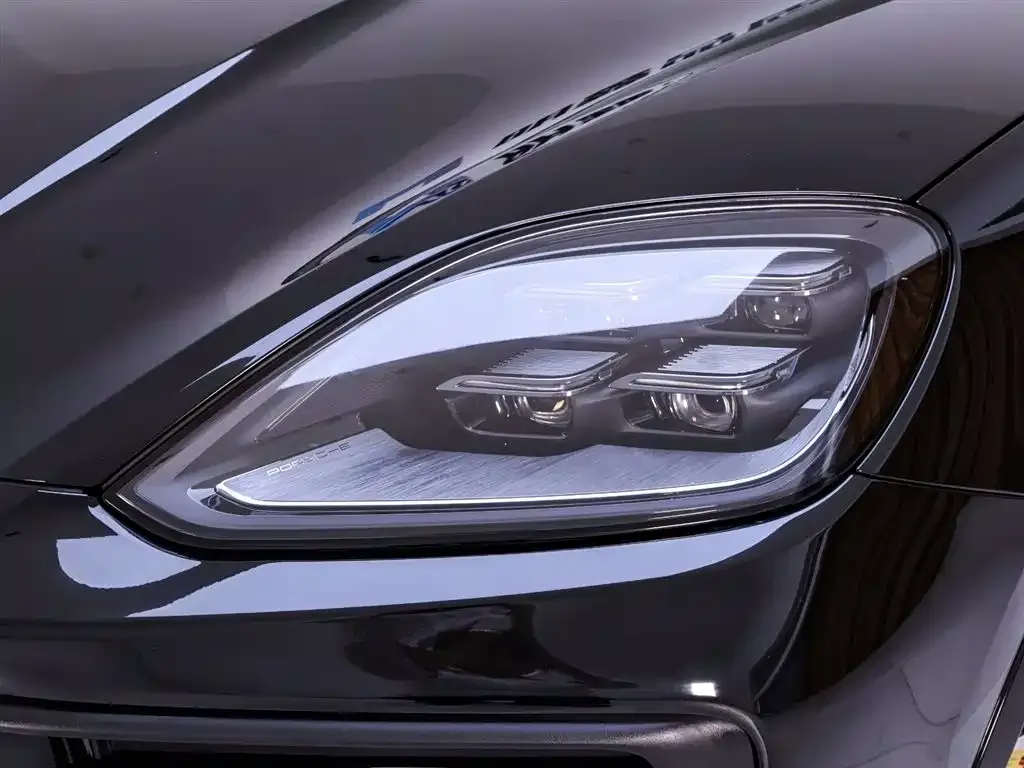 Porsche Cayenne — фото 4