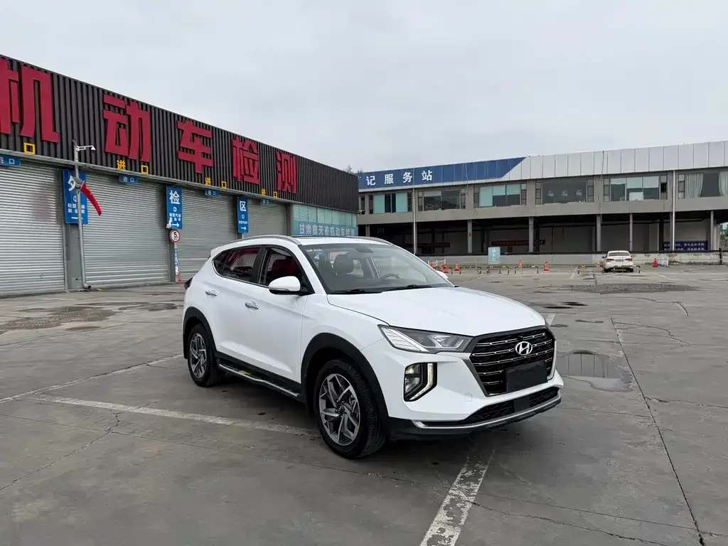 Hyundai Tucson — фото 3
