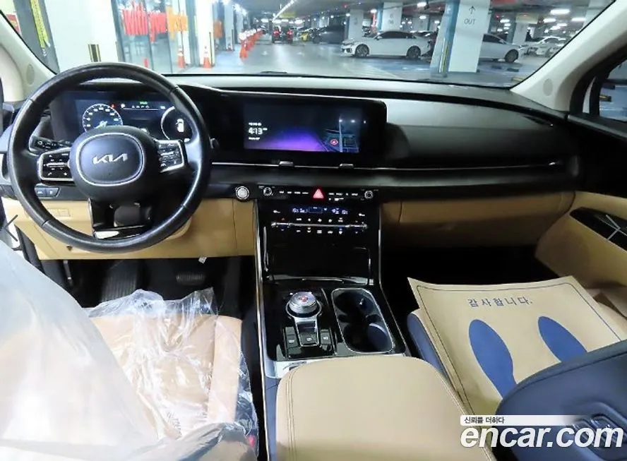 Kia Carnival — фото 10