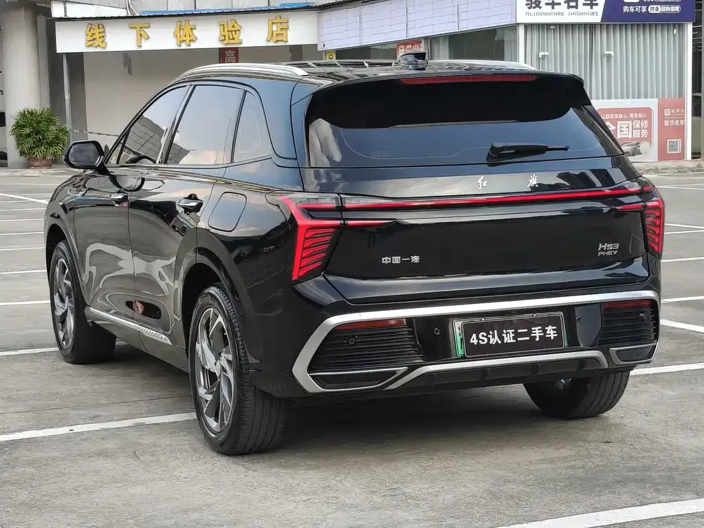 Hongqi HS3 PHEV — фото 5