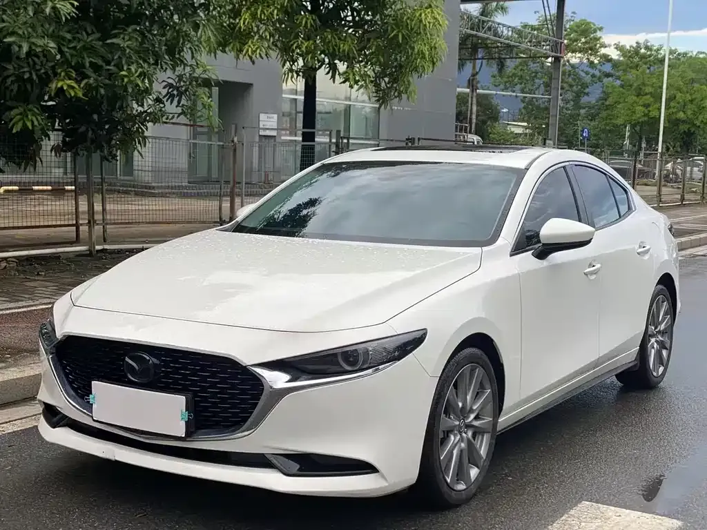 Mazda 3 Axela — фото 3