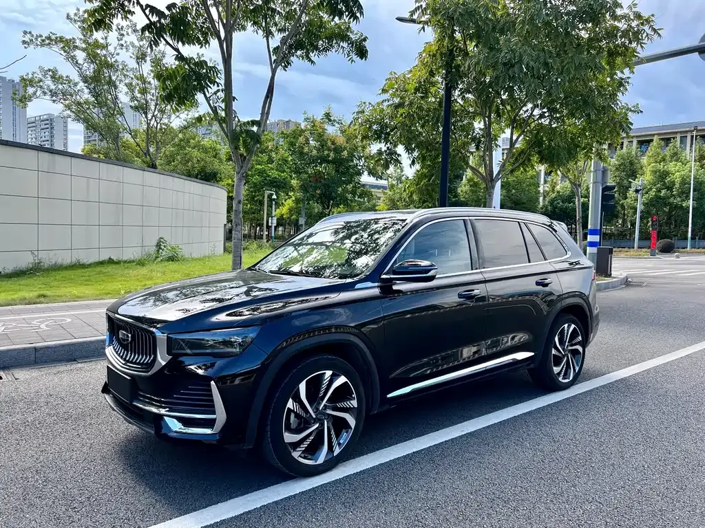 Geely Xingyue L — фото 1