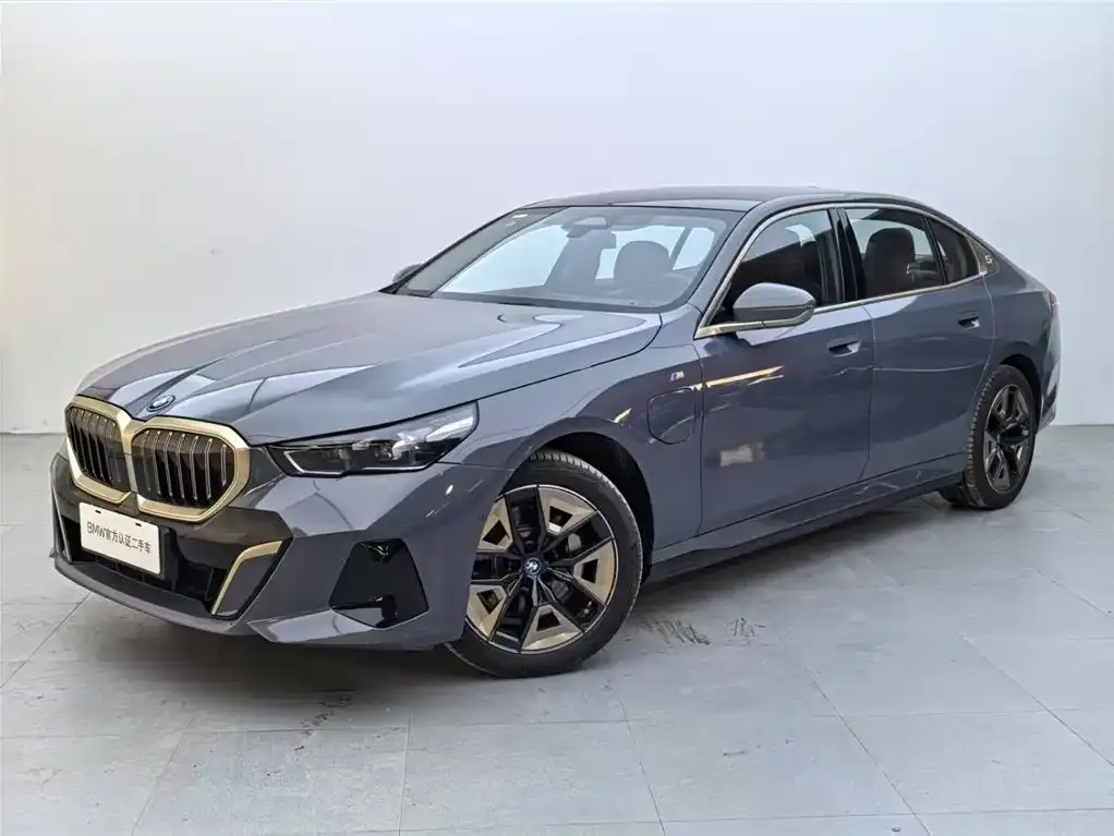 BMW i5 — фото 1