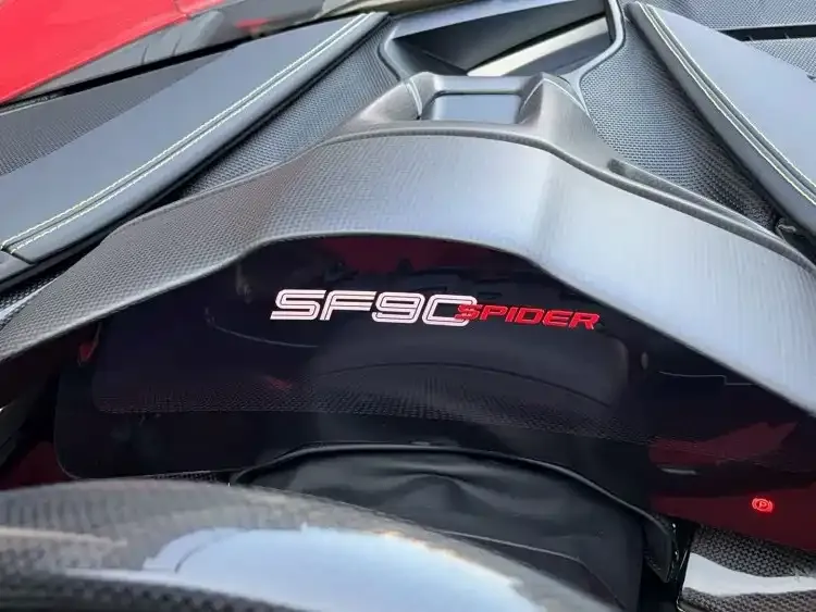 Ferrari SF90 — фото 5