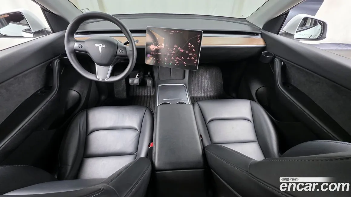 Tesla Model Y — фото 7