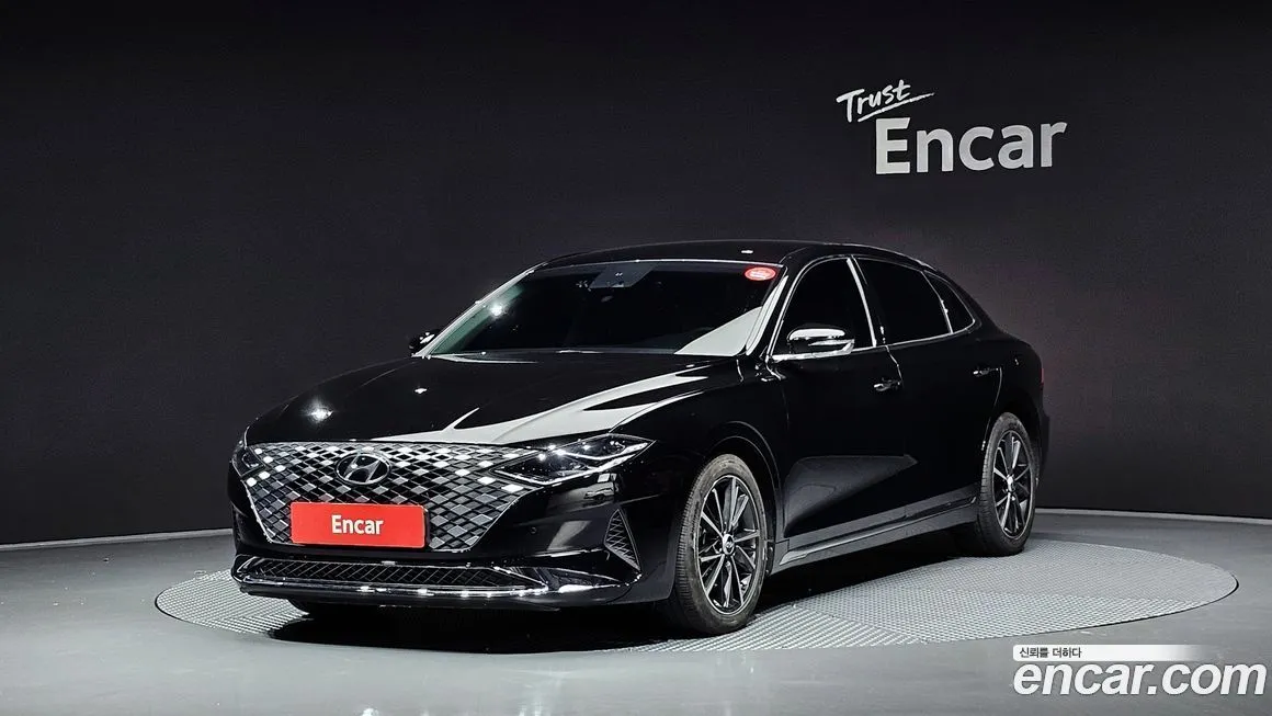 Hyundai Grandeur — фото 1