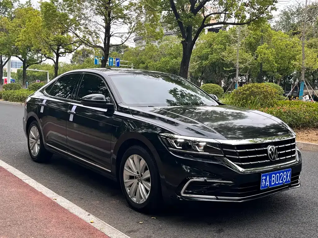 Volkswagen Passat — фото 3