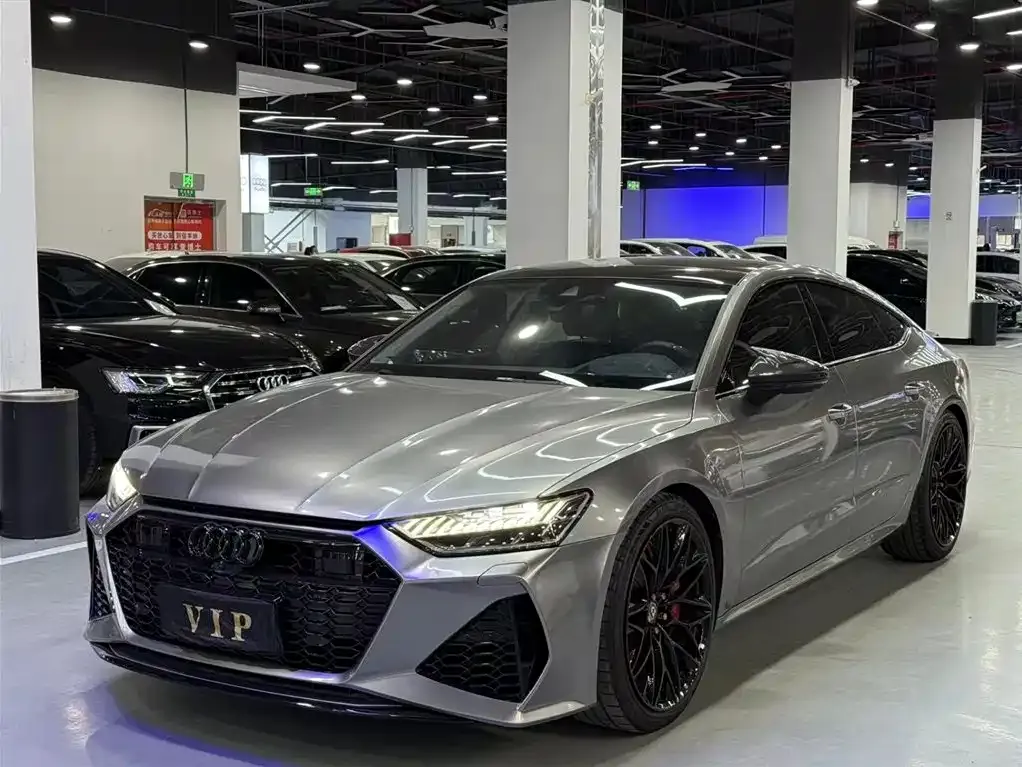 Audi A7 — фото 1