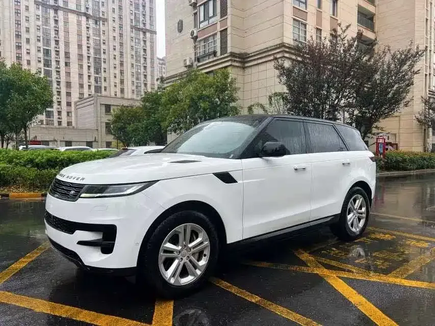 Land Rover Sport — фото 1