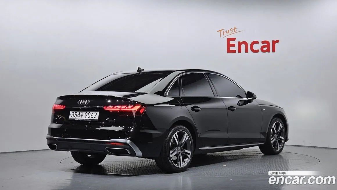 Audi A4 — фото 2