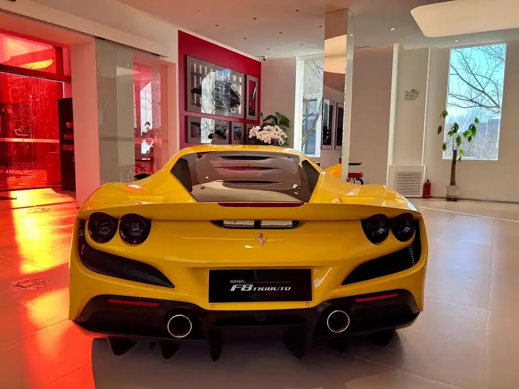 Ferrari F8 — фото 4