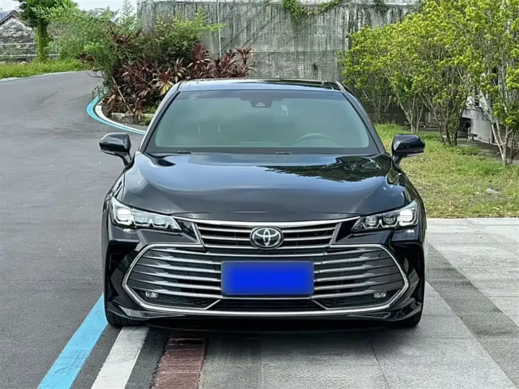 Toyota Avalon — фото 3