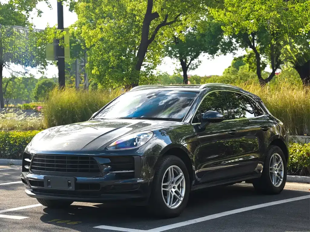 Porsche Macan — фото 1