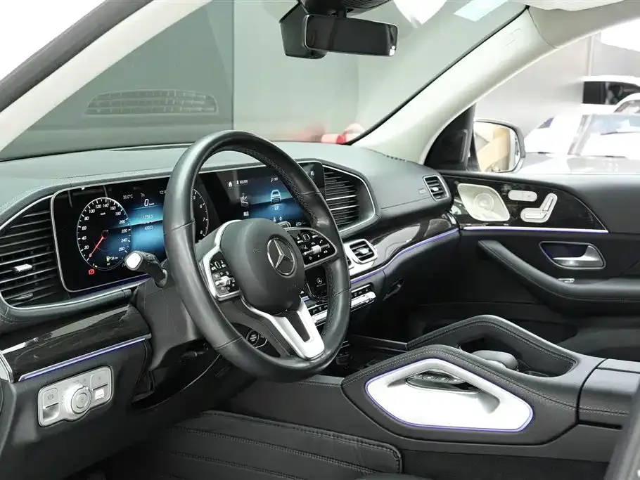 Mercedes-Benz GLE — фото 7