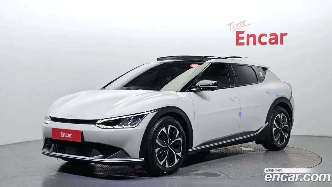 Kia EV6 — фото 1