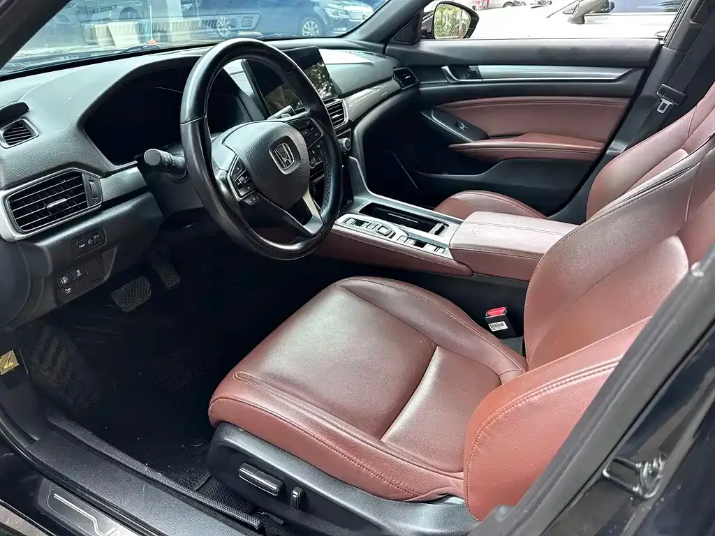 Honda Inspire — фото 6