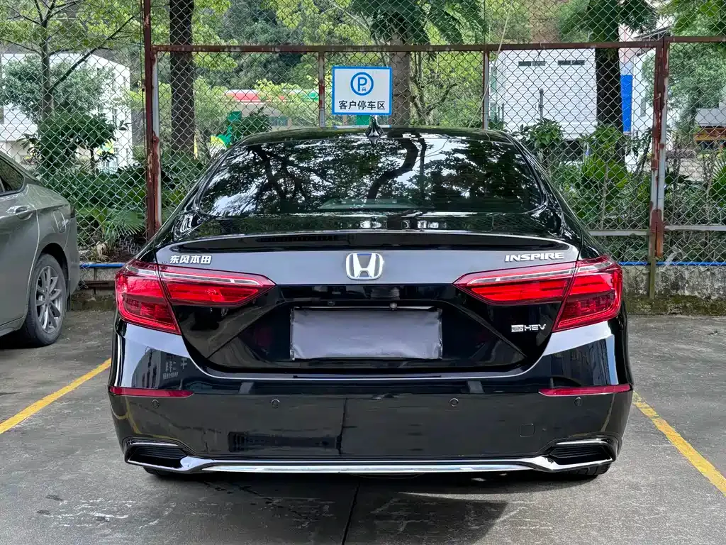 Honda Inspire — фото 8