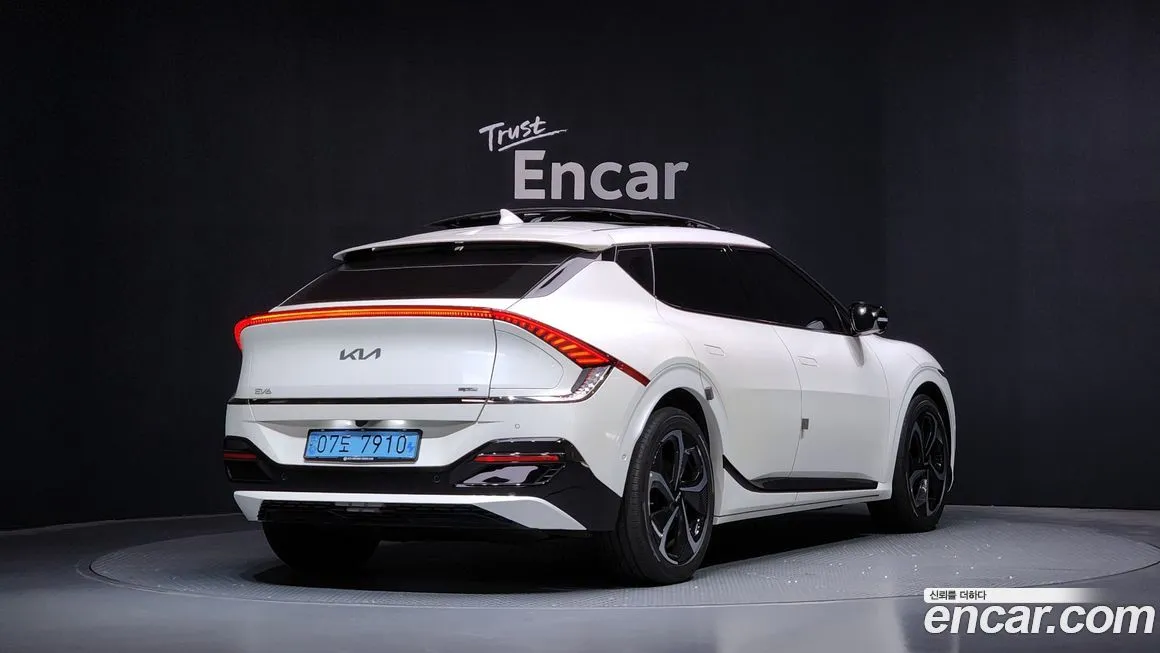 Kia EV6 — фото 2