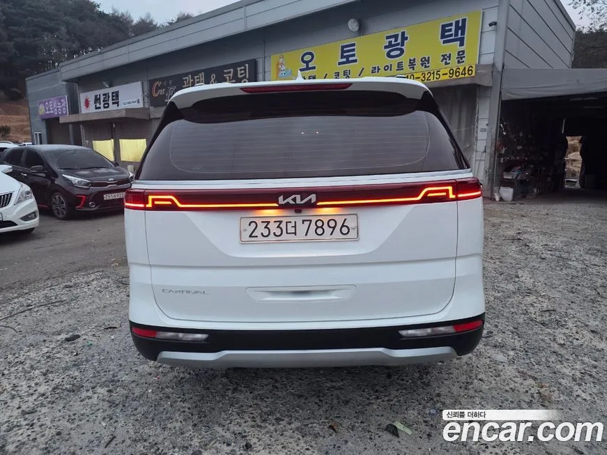 Kia Carnival — фото 4
