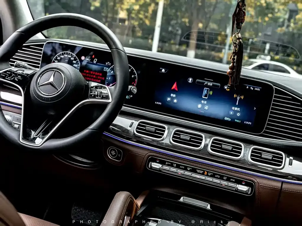 Mercedes-Benz GLE — фото 6