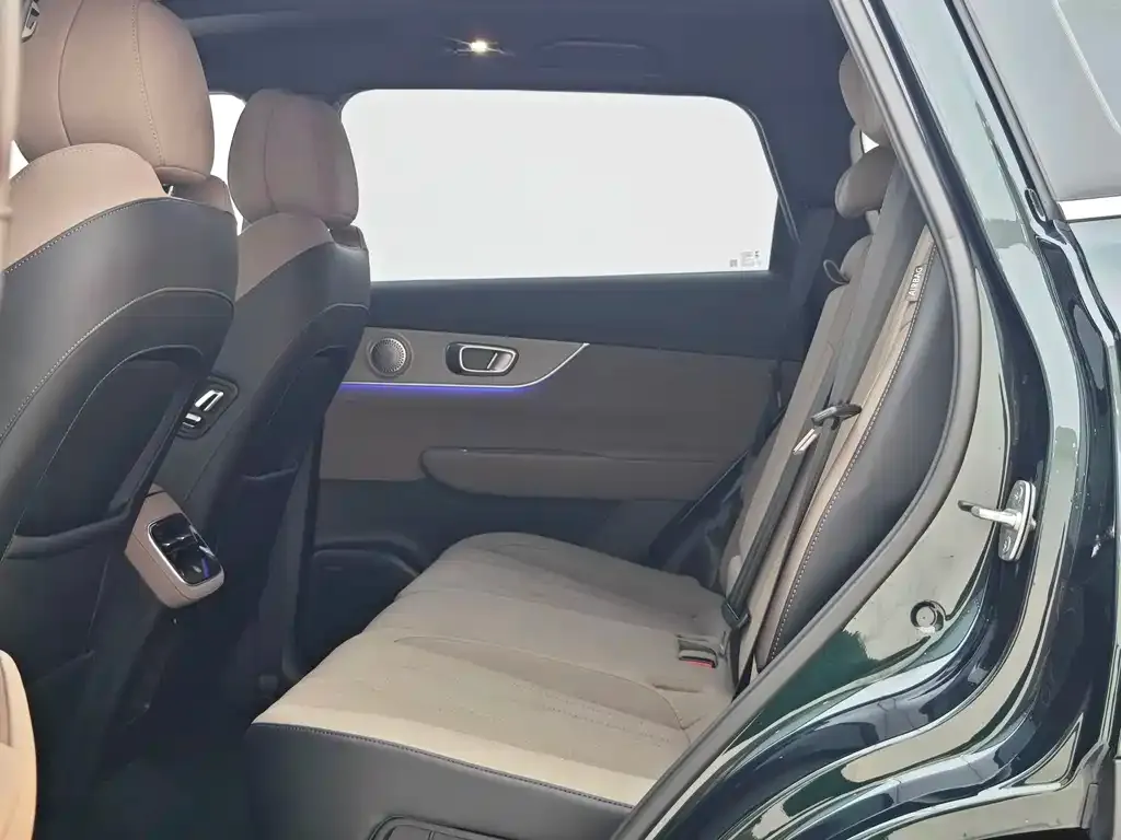 Chery Tiggo 8 PLUS — фото 8
