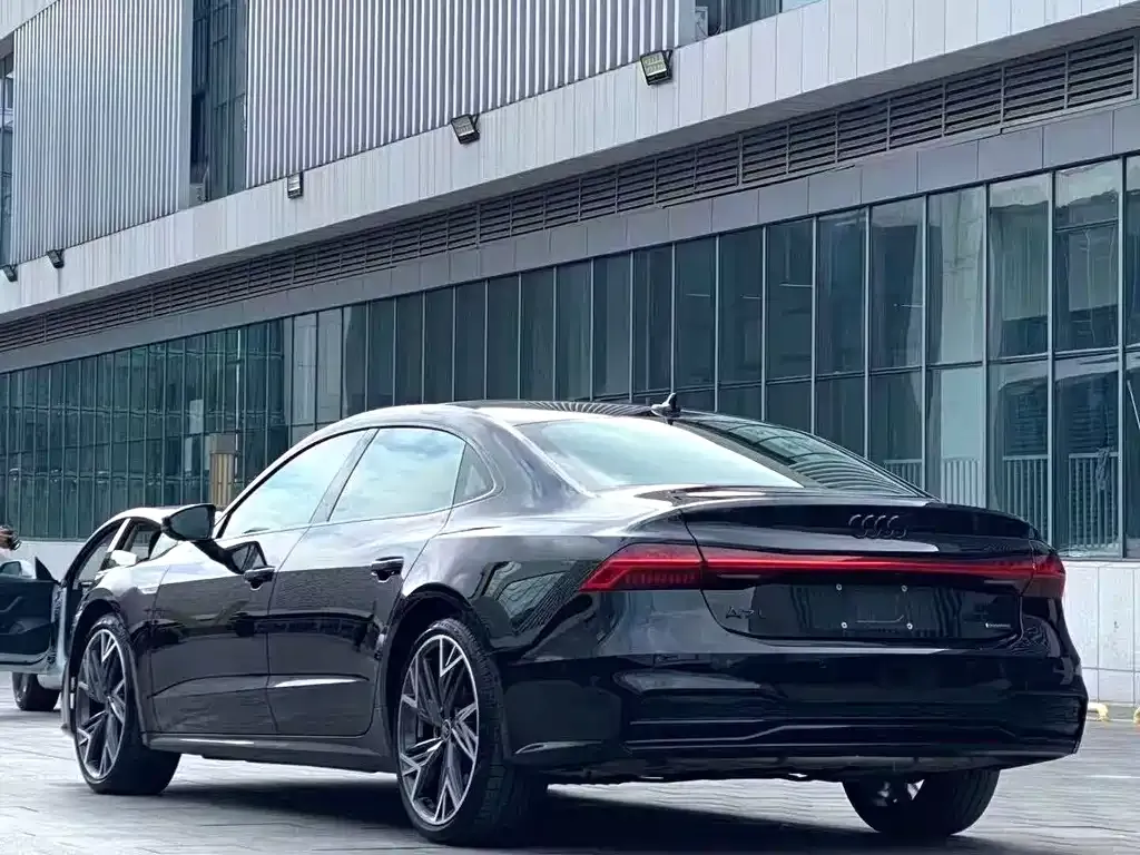 Audi A7L — фото 4