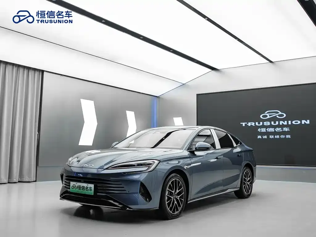 BYD Seal — фото 1