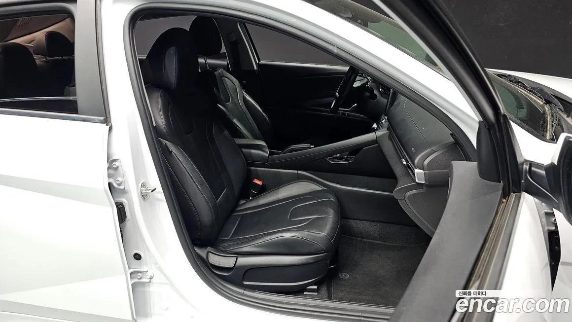 Hyundai AVANTE — фото 10