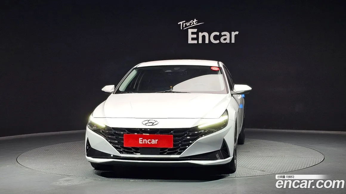Hyundai AVANTE — фото 3
