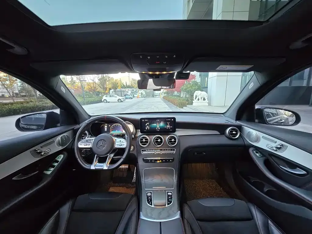 Mercedes-Benz GLC AMG — фото 10