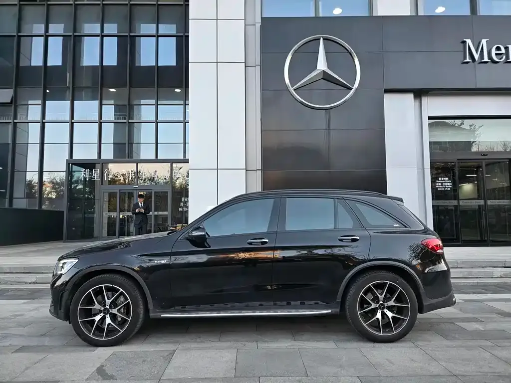 Mercedes-Benz GLC AMG — фото 7