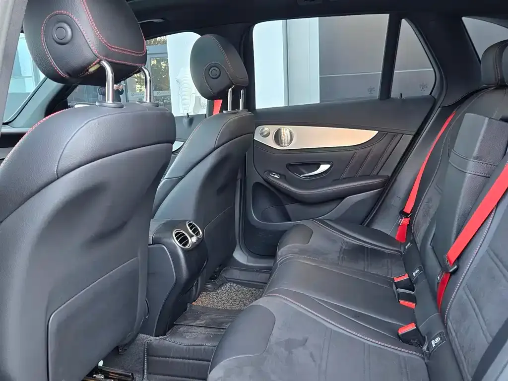Mercedes-Benz GLC AMG — фото 9
