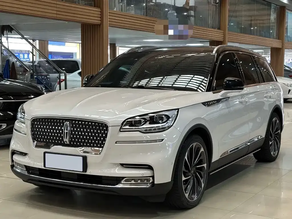 Lincoln Aviator — фото 1