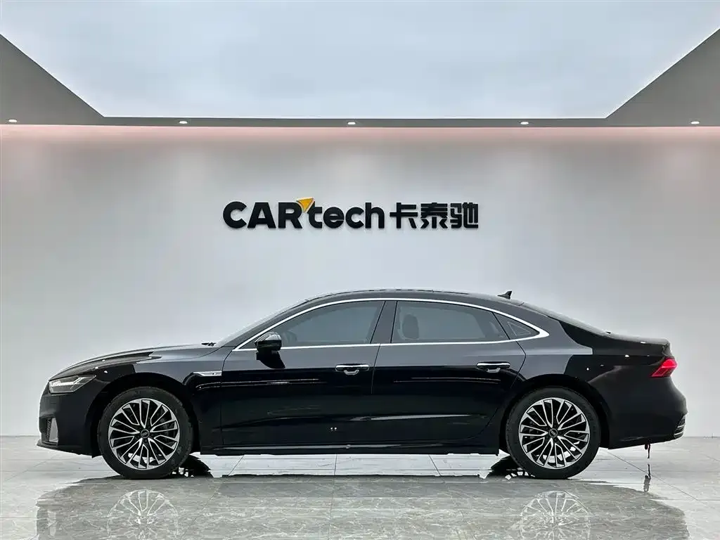 Audi A7L — фото 2