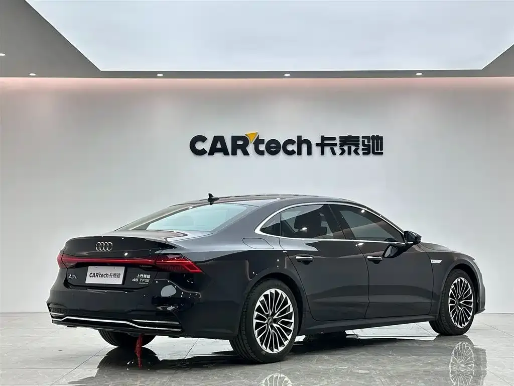 Audi A7L — фото 5