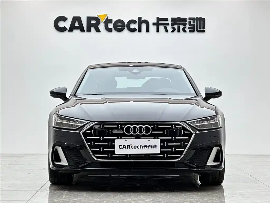 Audi A7L — фото 7