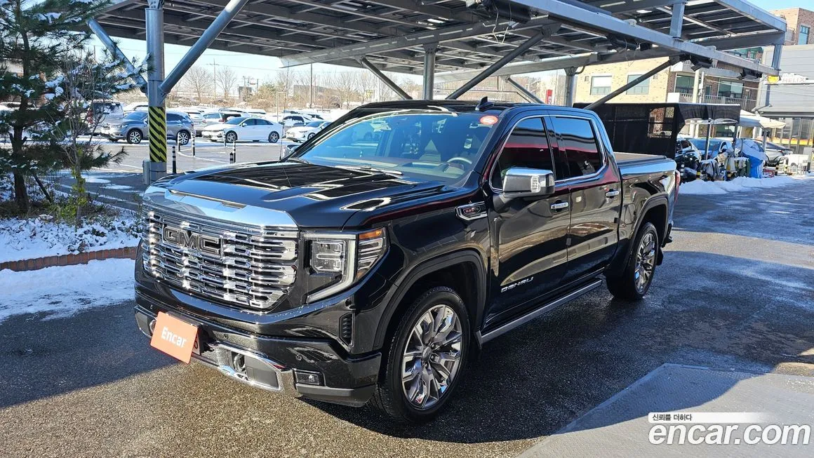 GMC Sierra — фото 1