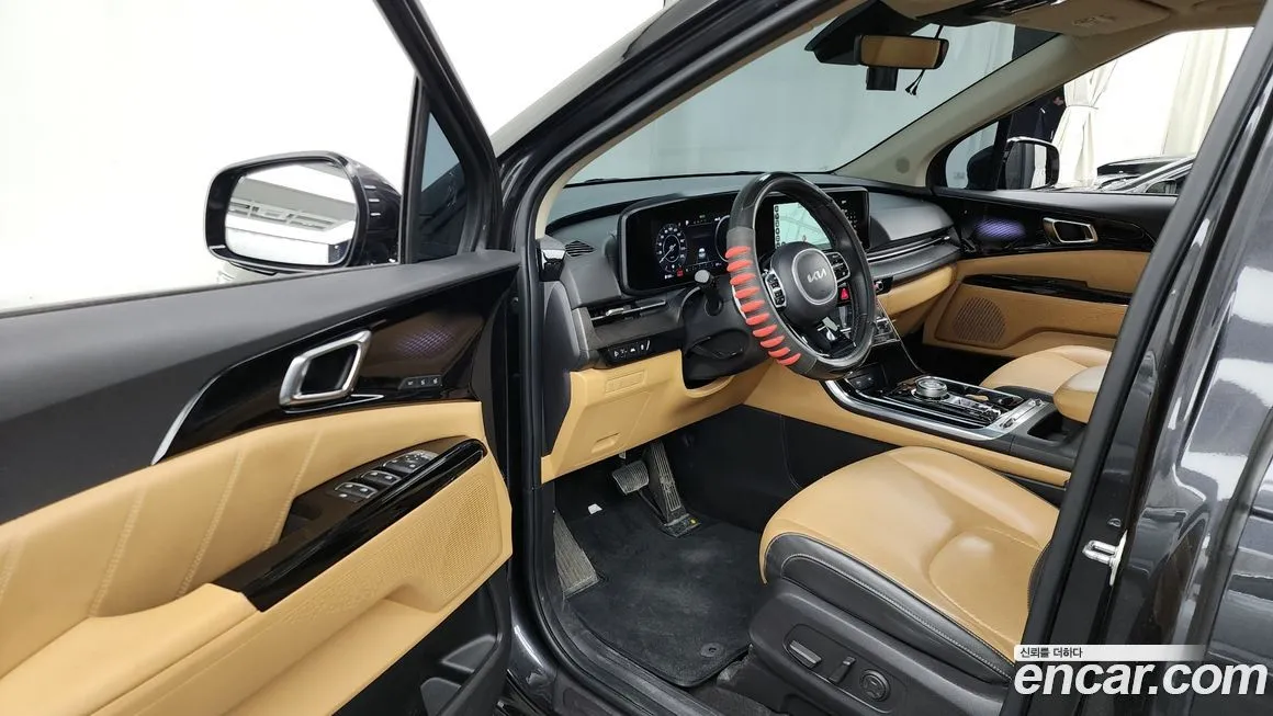 Kia Carnival — фото 10
