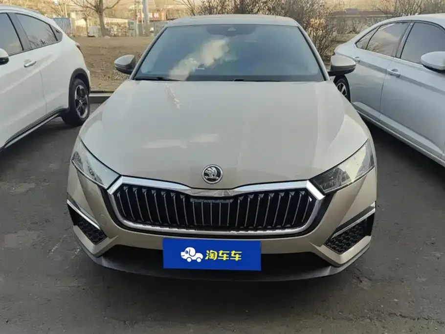 Skoda Octavia — фото 2