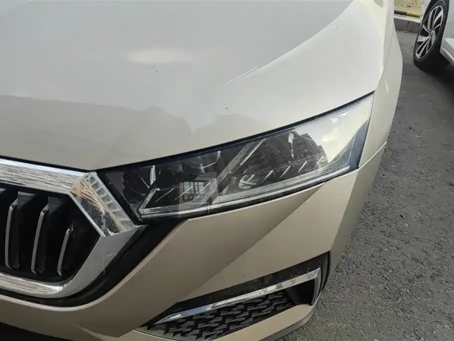 Skoda Octavia — фото 5